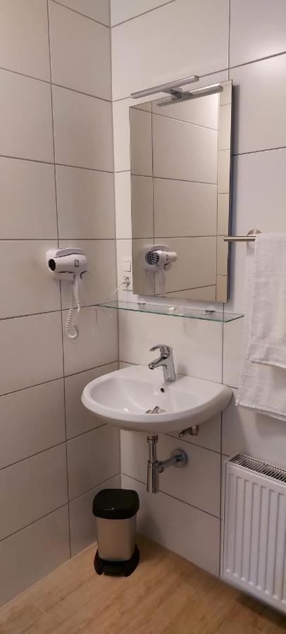 Apartamento Louis Maaseik Exterior foto